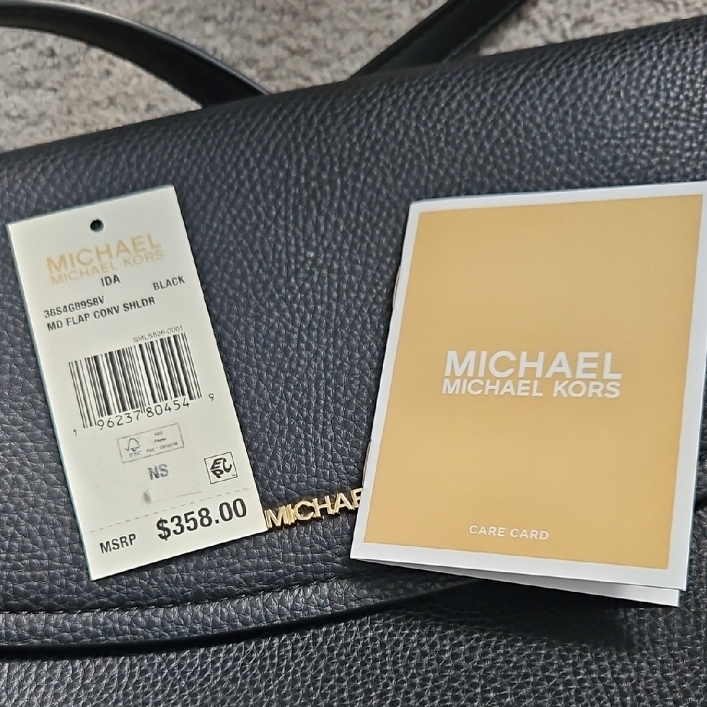 Michael Kors Elegant Black Crossbody with Gold Accents - Picture 3 of 6